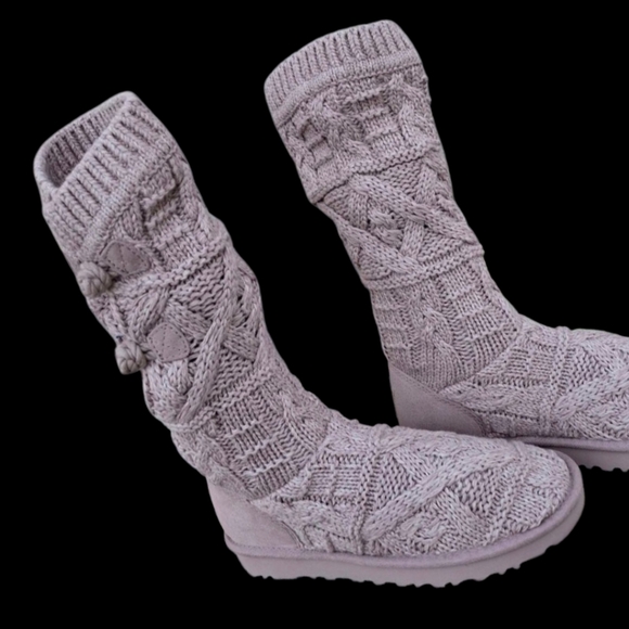 UGG Classic Tall Chunky Cable Knit Creamy White Boots  Women Size 7 - Picture 2 of 16